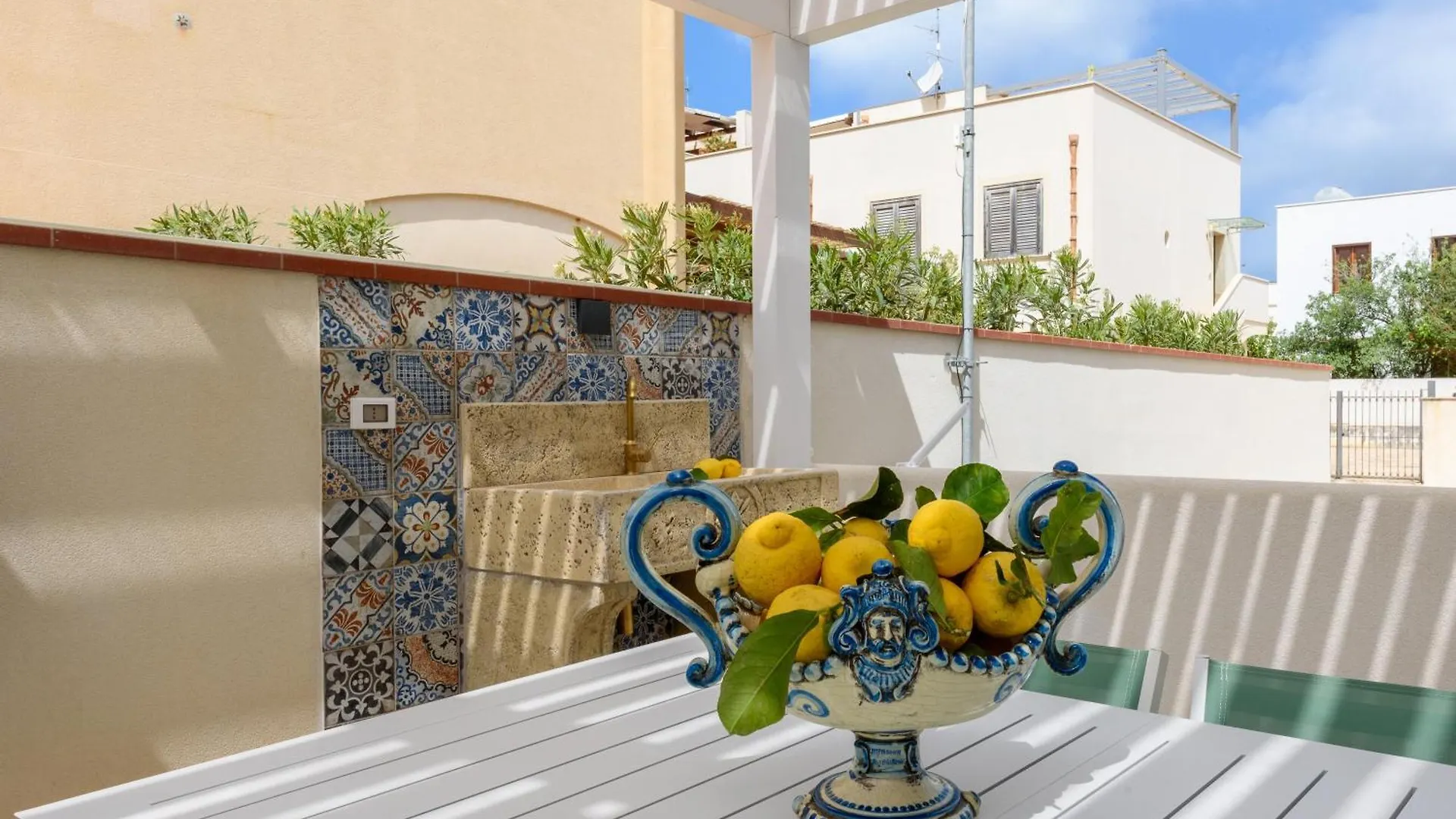Il Faro E La Luna Beach Apartments San Vito Lo Capo 0*,  Italy